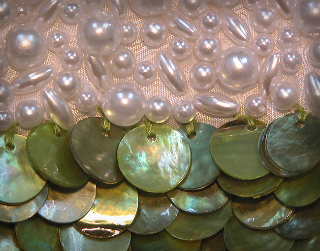 Y Mother of Pearl Neckpiece